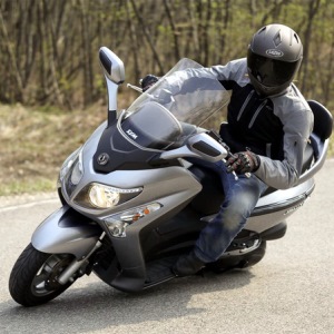 Assicurazione scooter 250cc come risparmiare